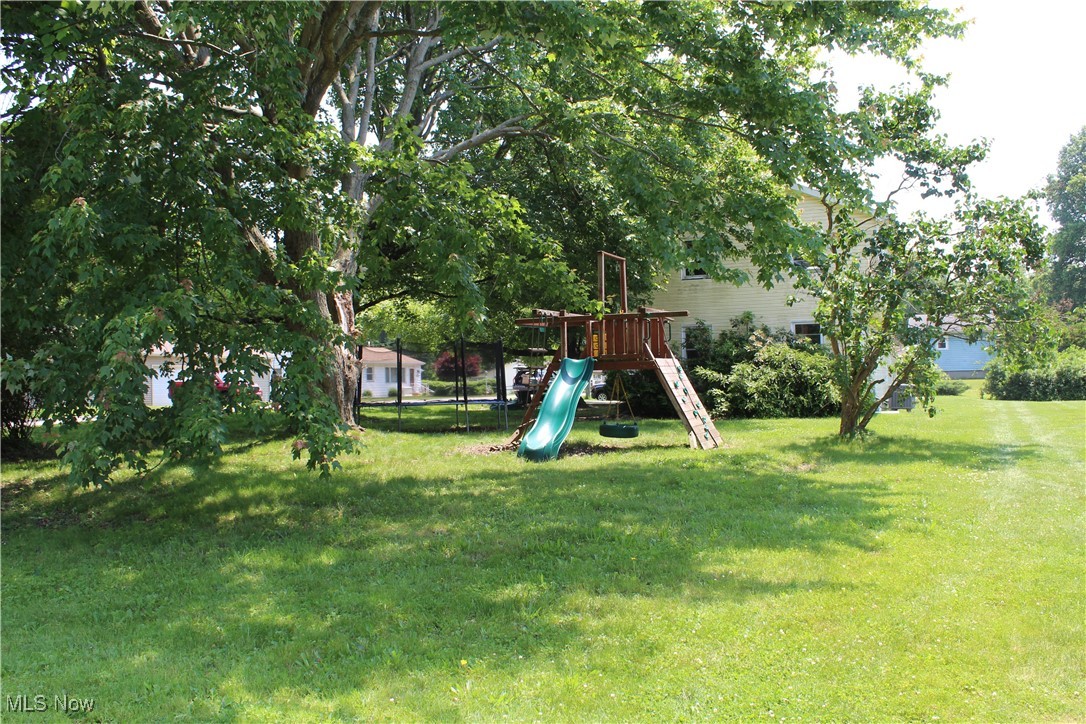 2842 Fairview Drive