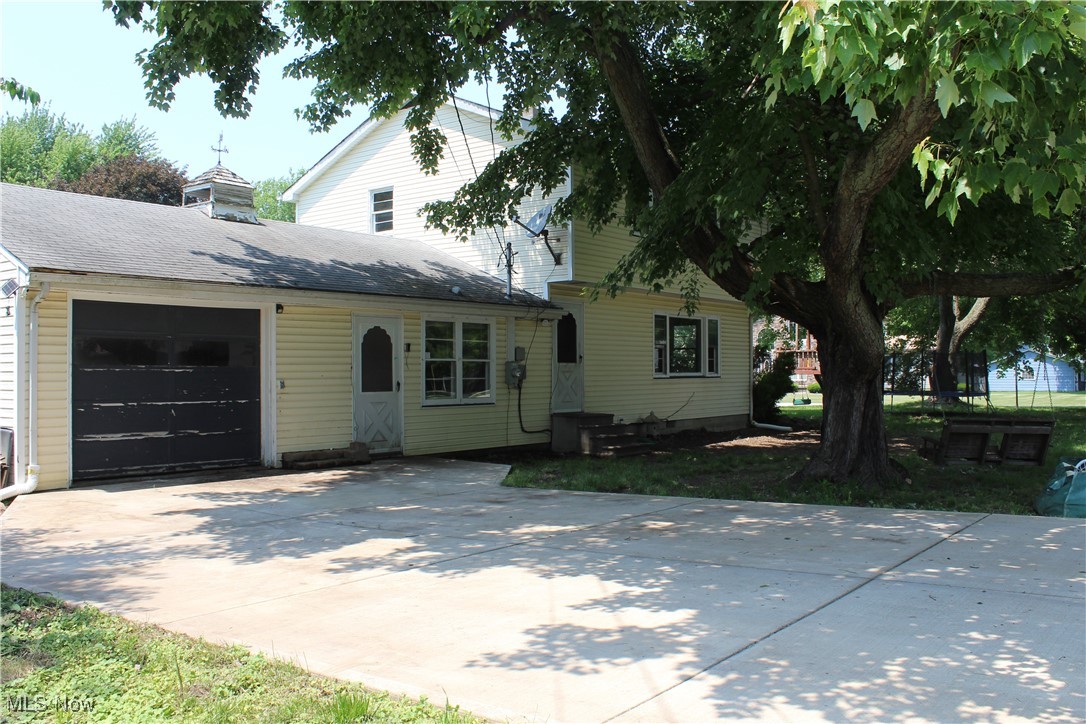 2842 Fairview Drive