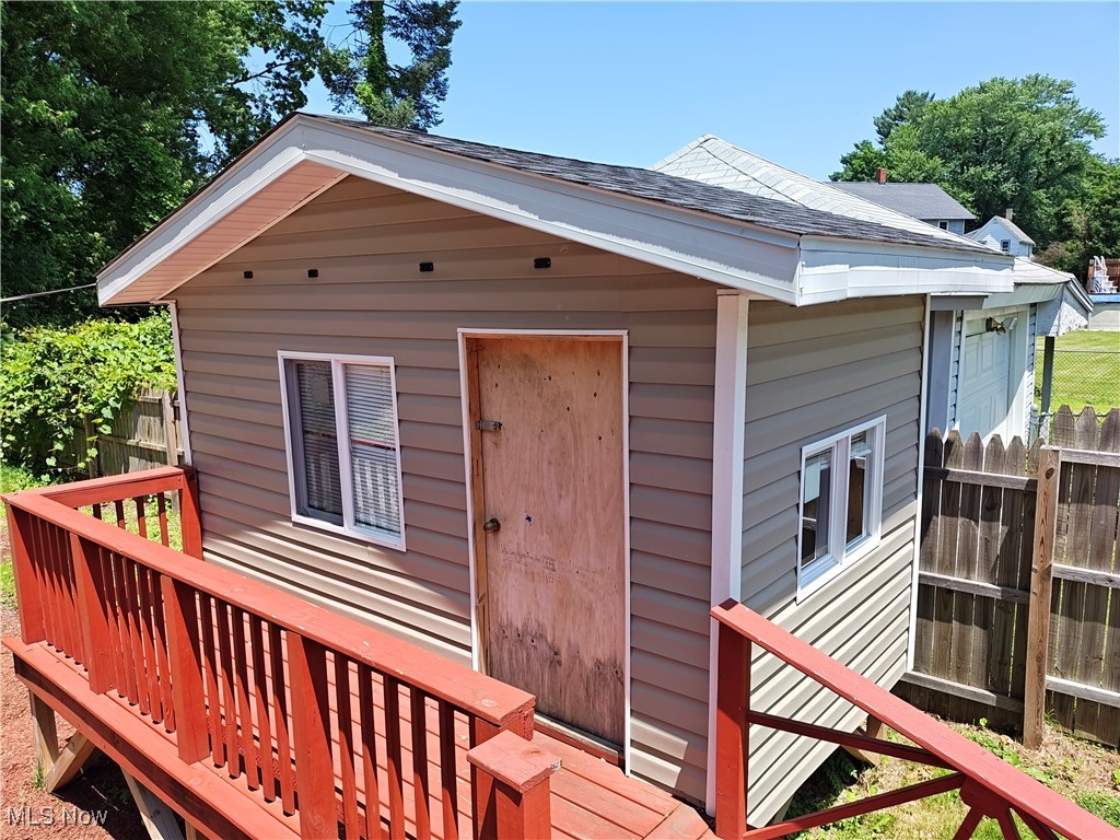1525 Perryville Place