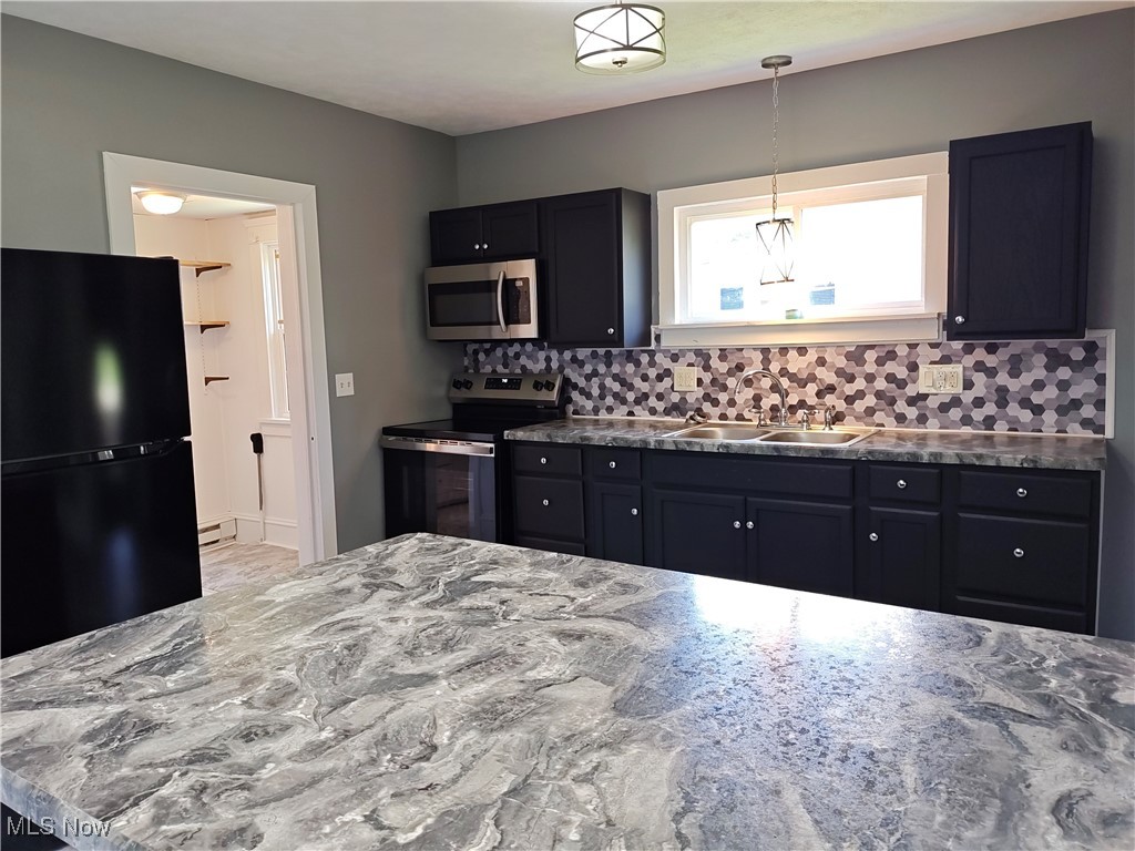 1525 Perryville Place