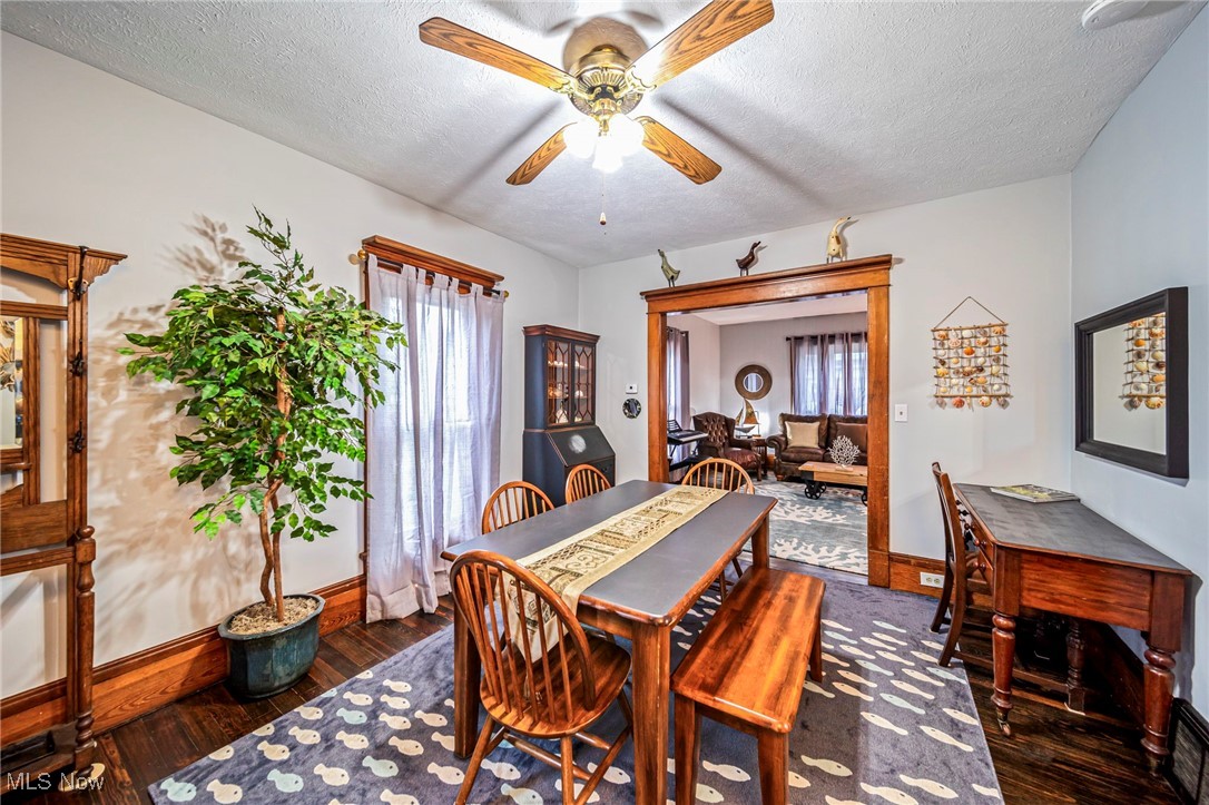 1833 W 7th Street