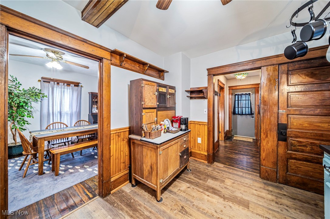 1833 W 7th Street