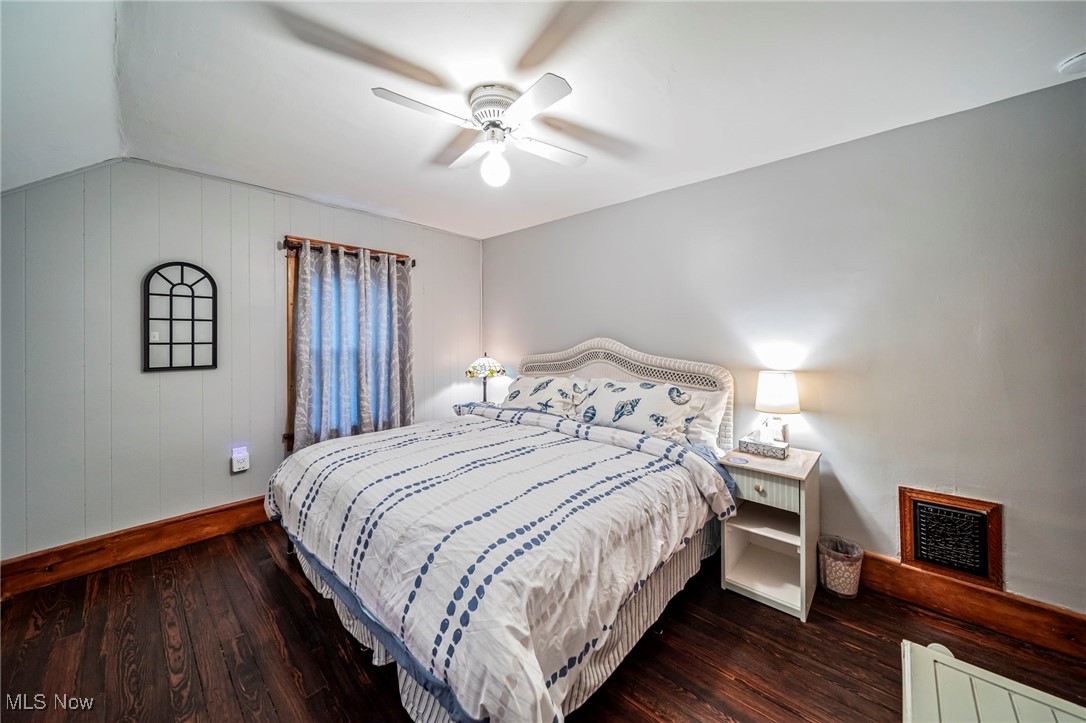 1833 W 7th Street
