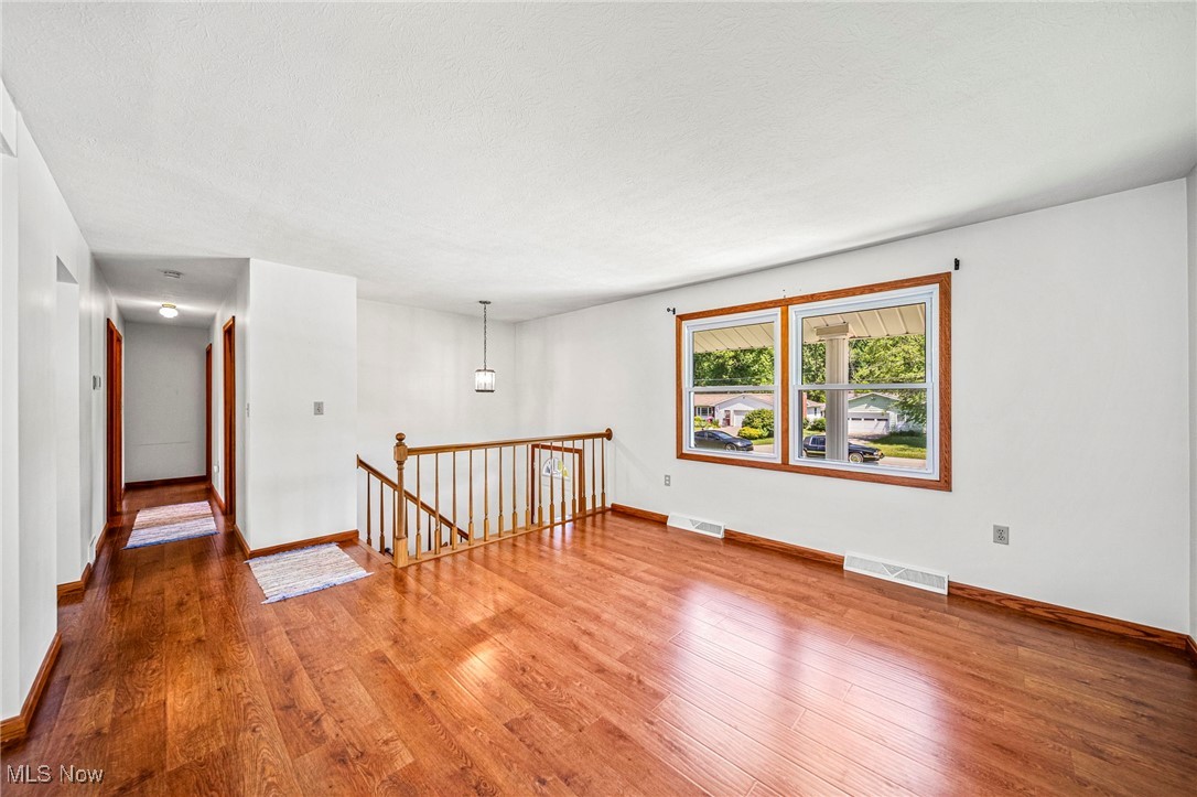 1543 Cherry Lane
