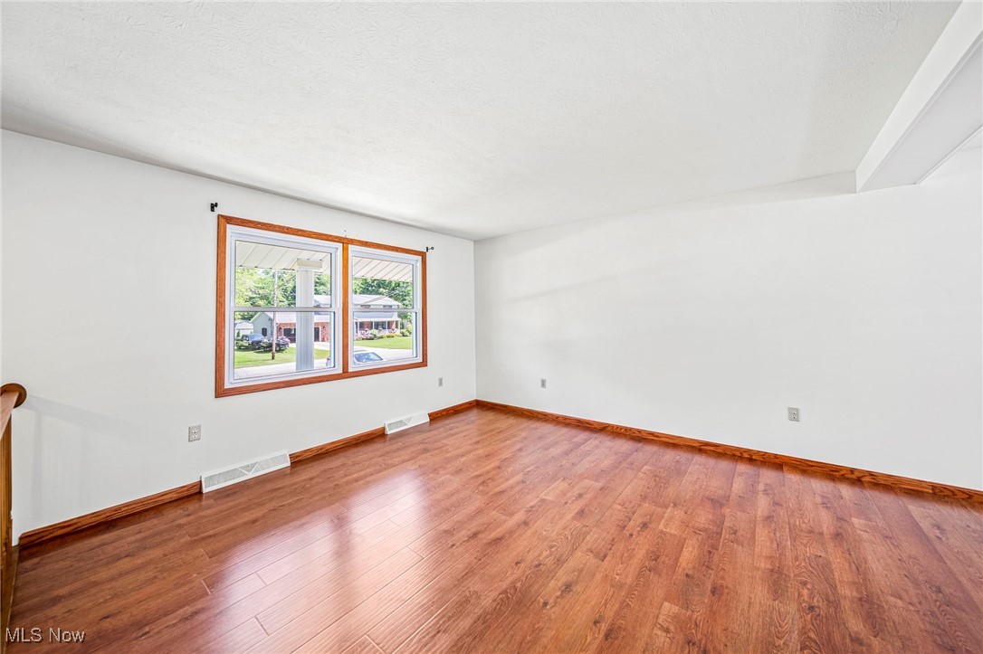 1543 Cherry Lane