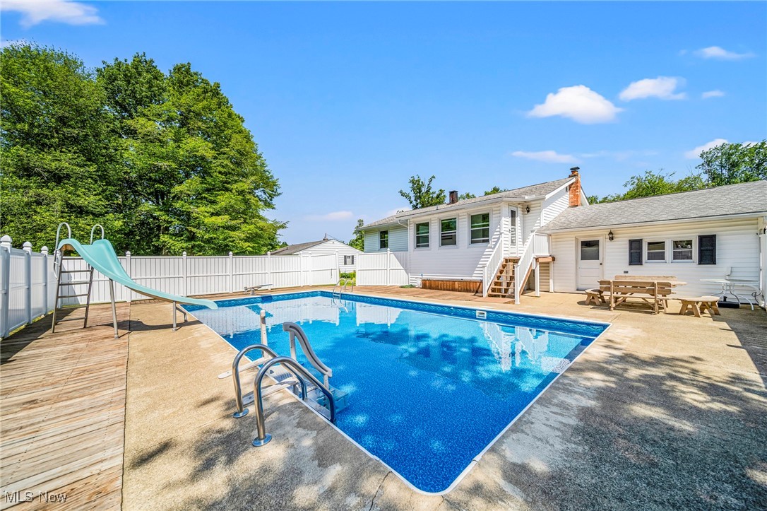 1543 Cherry Lane