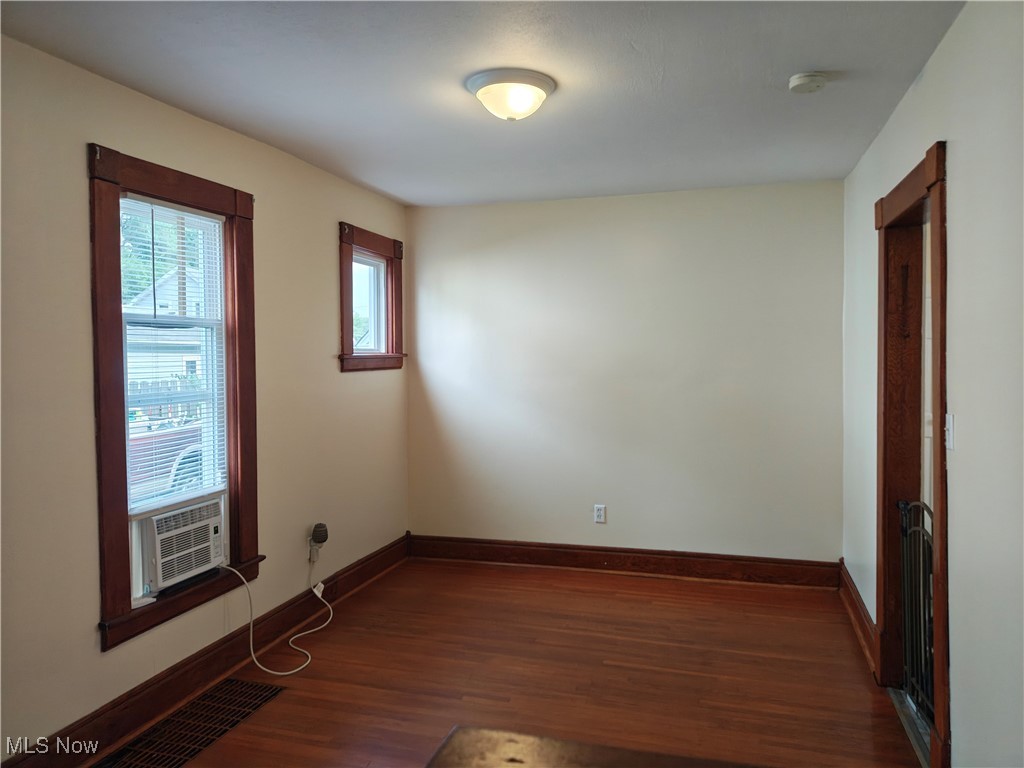 914 W 50th Street