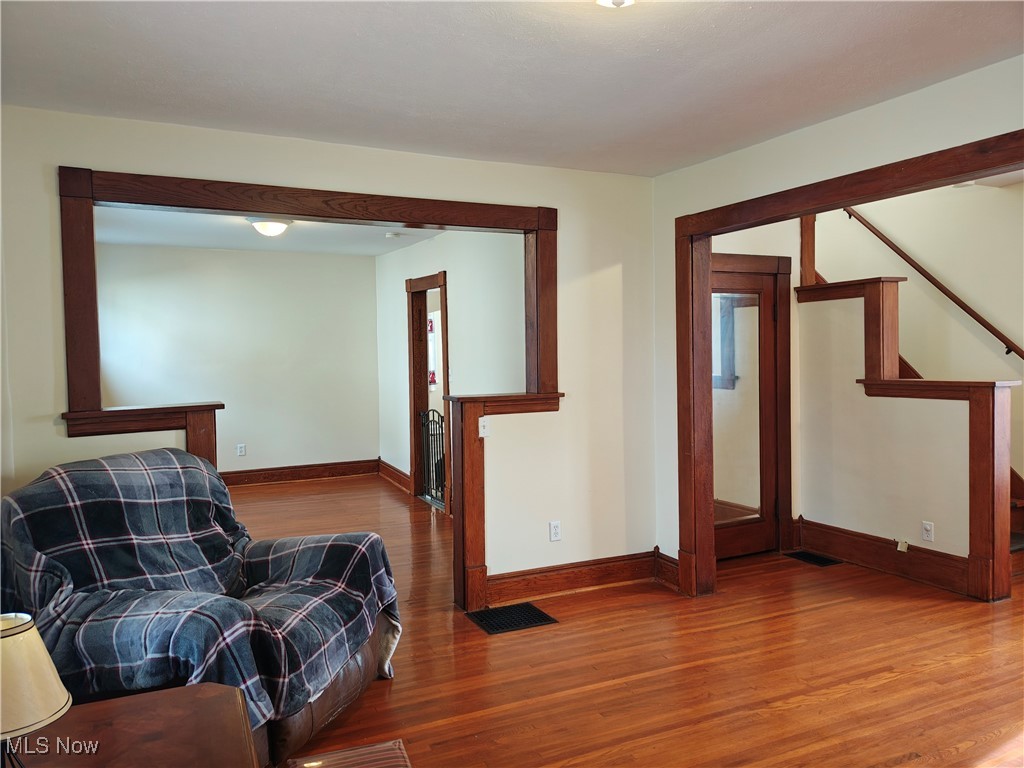 914 W 50th Street