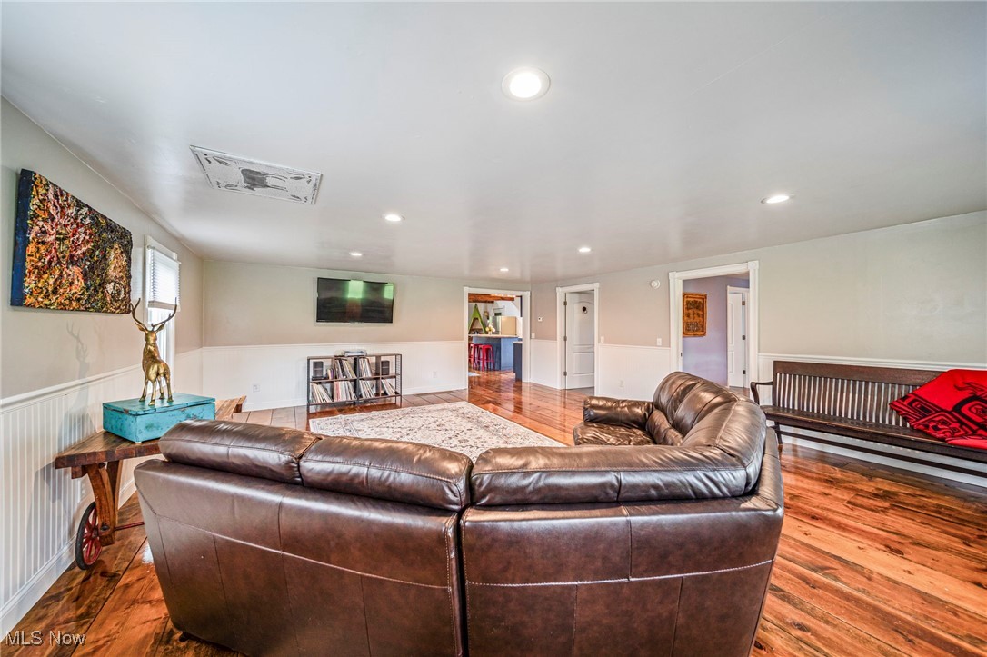 5427 Slater Road