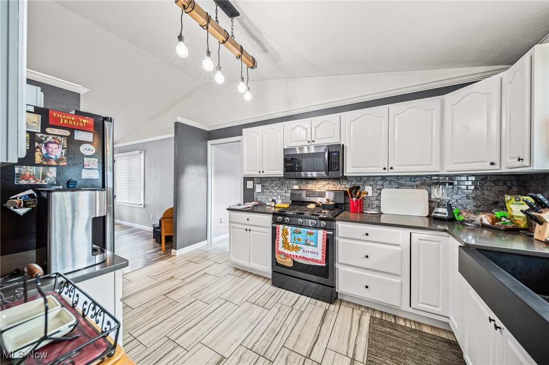 7527 Tamkrist Trail