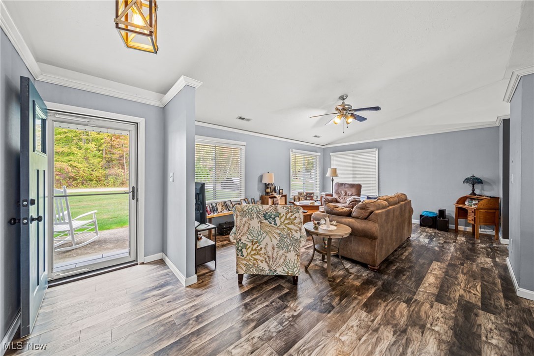 7527 Tamkrist Trail