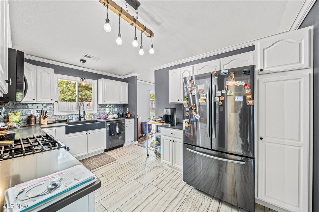 7527 Tamkrist Trail