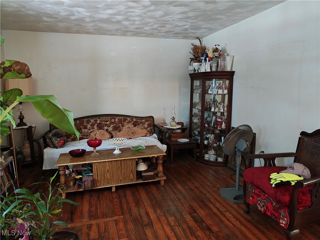 7407 Jefferson Road