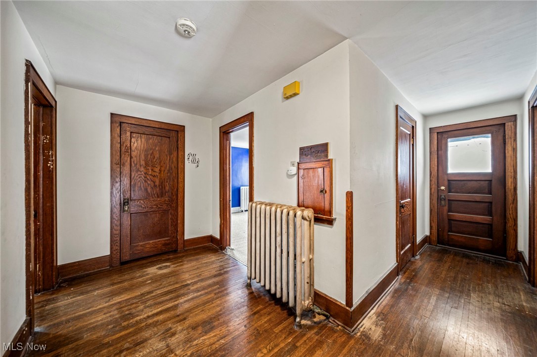 977 W Prospect Road