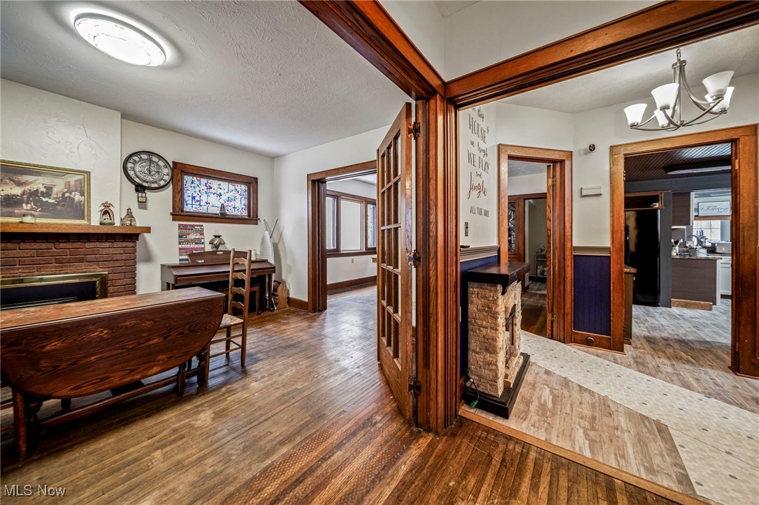 977 W Prospect Road
