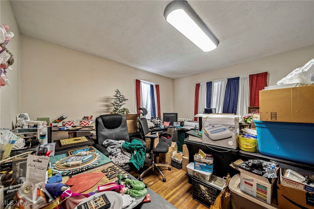 977 W Prospect Road