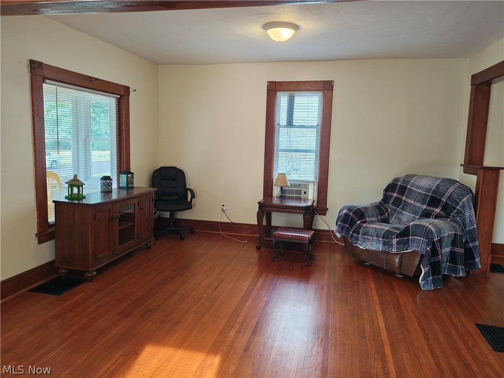 914 W 50th Street