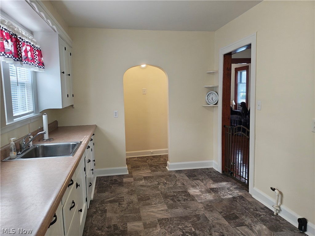 914 W 50th Street