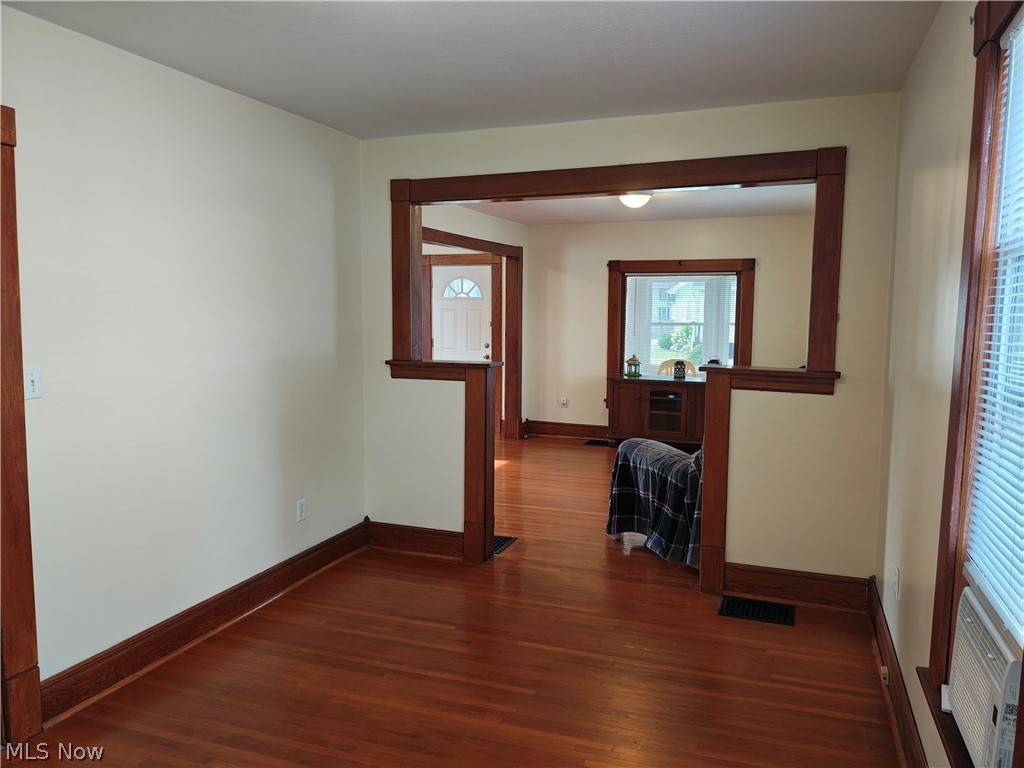 914 W 50th Street