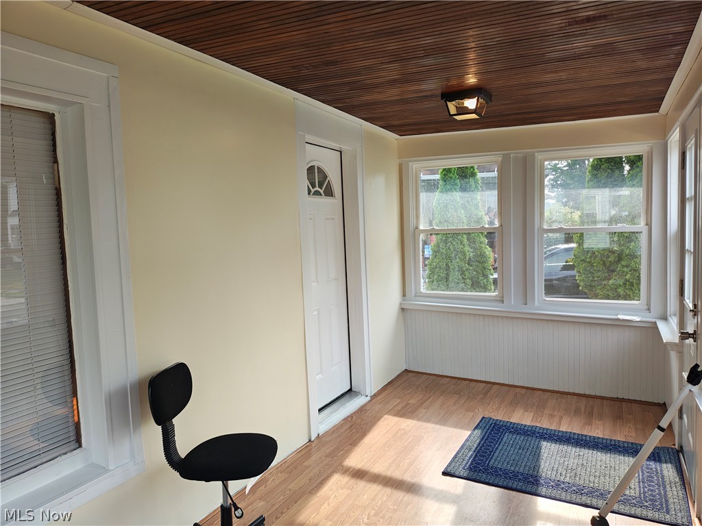 914 W 50th Street
