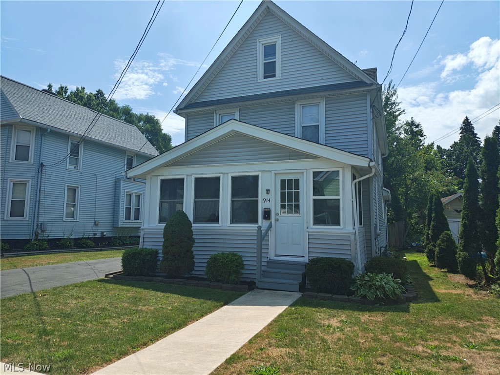 914 W 50th Street