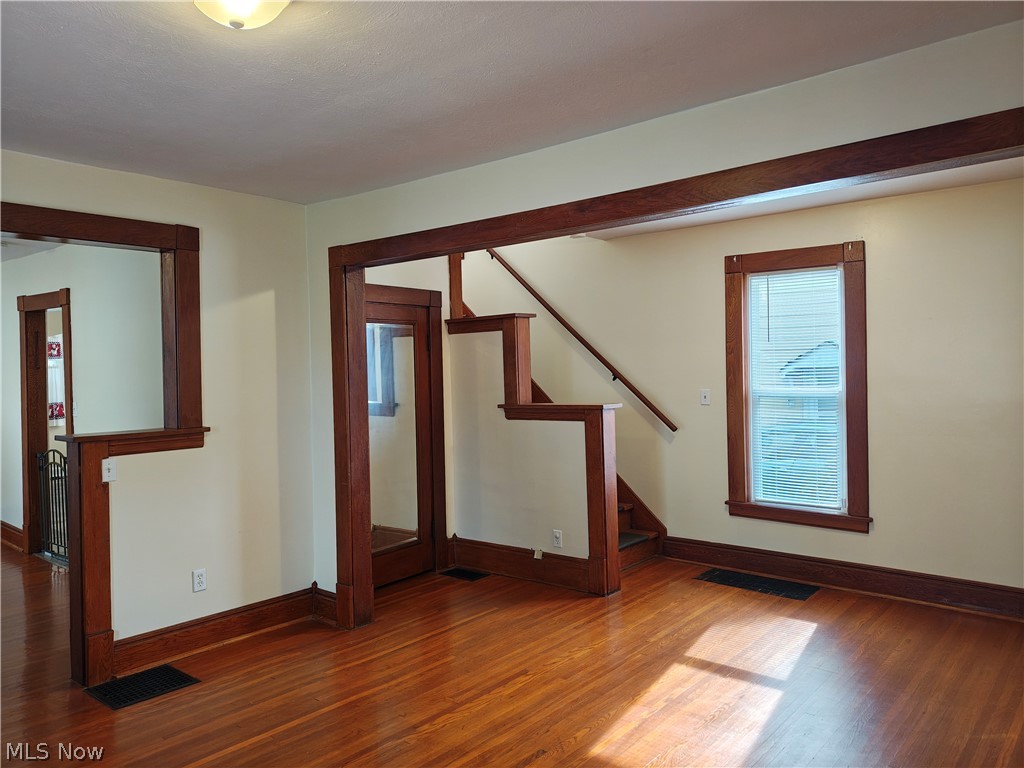 914 W 50th Street
