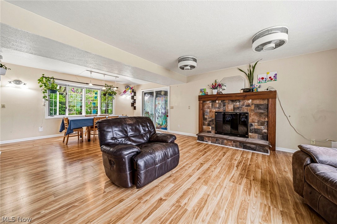 6453 Old Woods Road