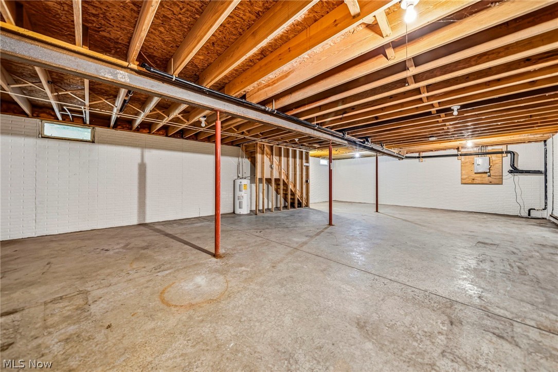 1682 Sugar Creek Creek