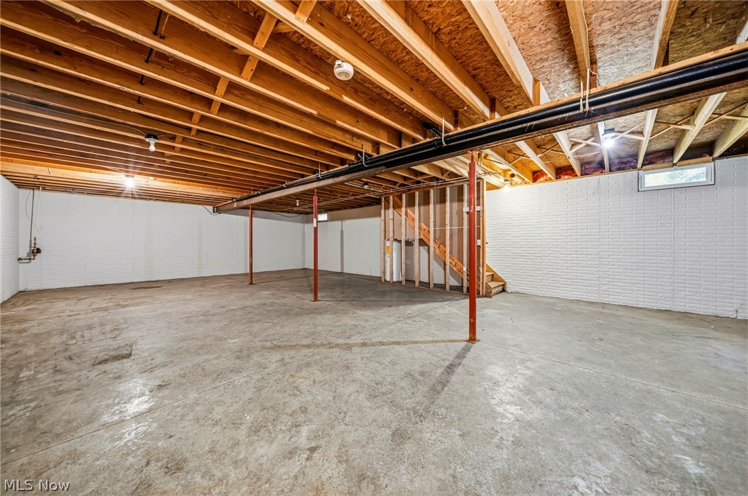 1682 Sugar Creek Creek