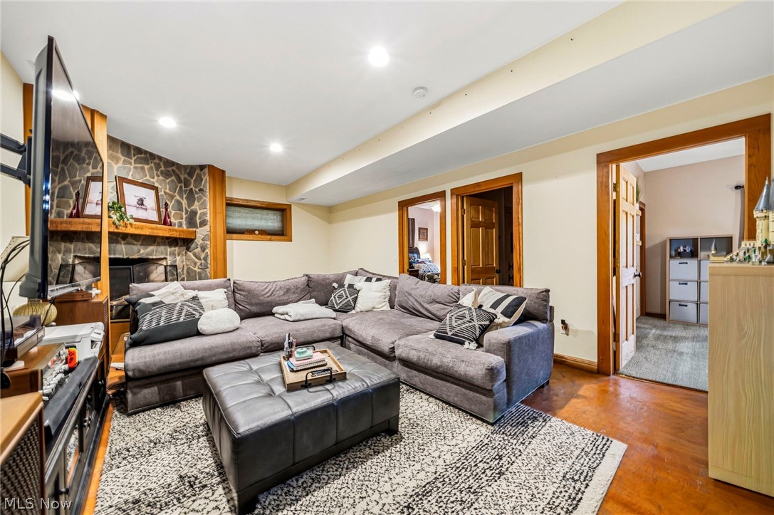 10506 Mayfield Road