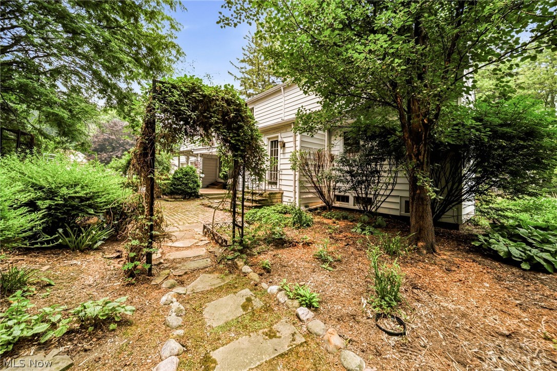 7364 Johnnycake Ridge Road