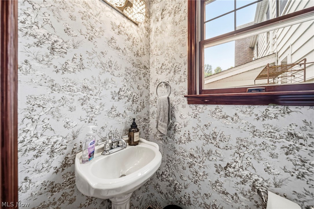 7364 Johnnycake Ridge Road