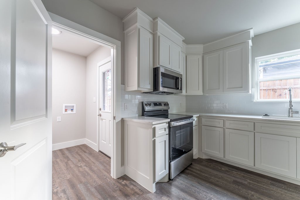 1024 E Mulkey Street