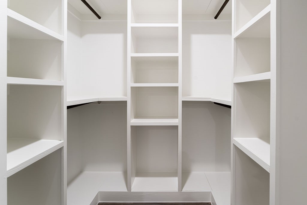 1024 E Mulkey Street