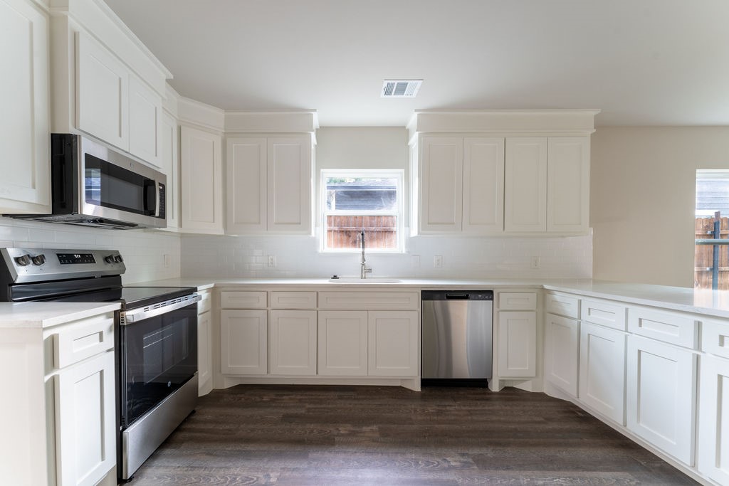 1024 E Mulkey Street