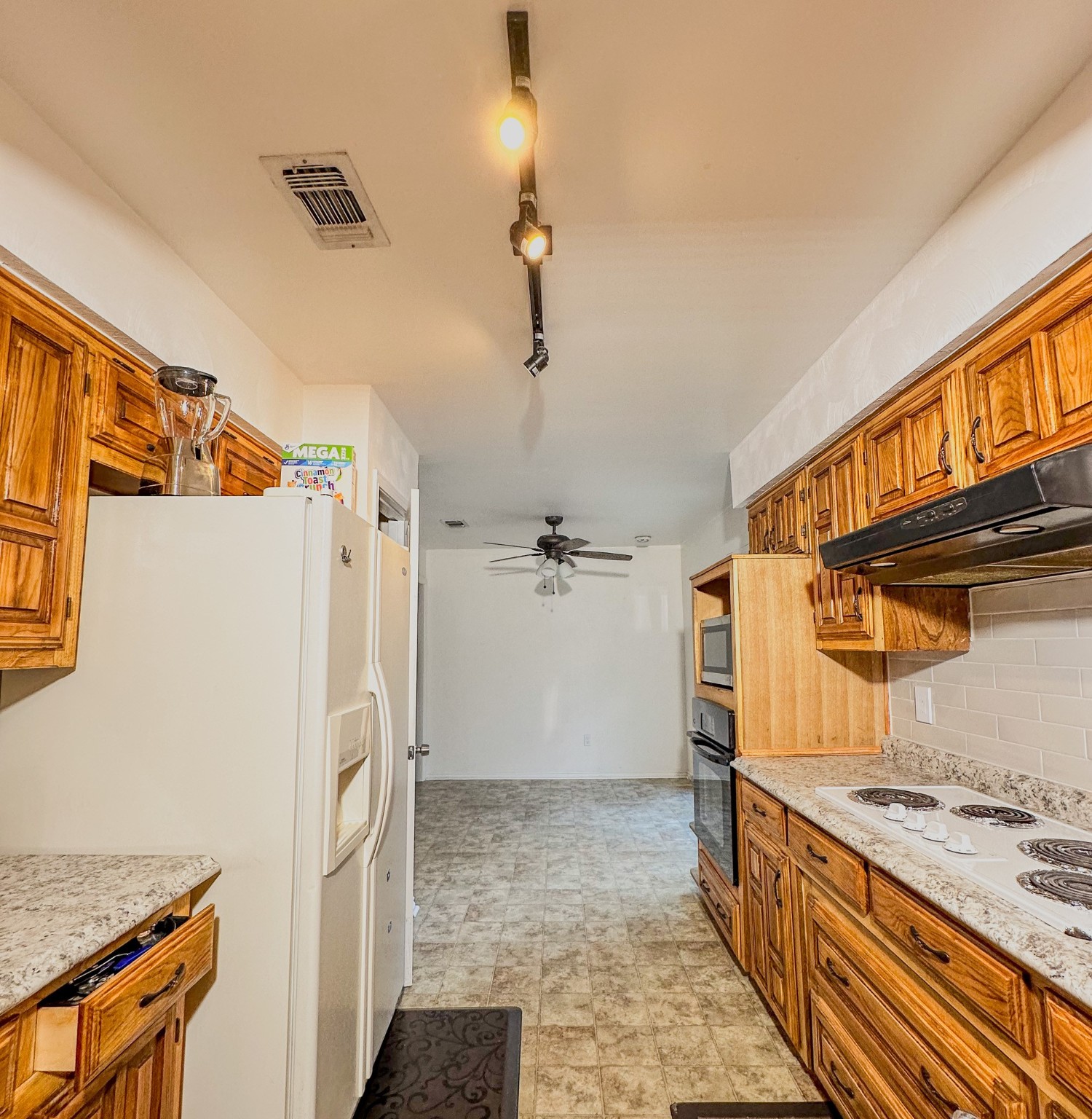 2010 Klondike Street