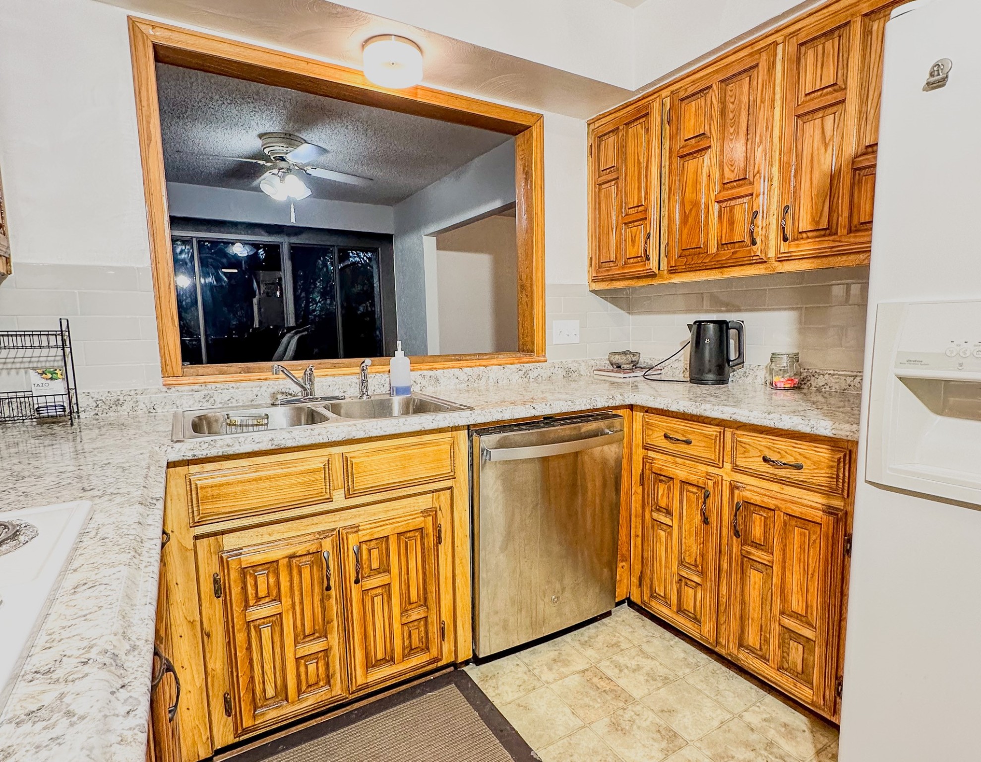 2010 Klondike Street