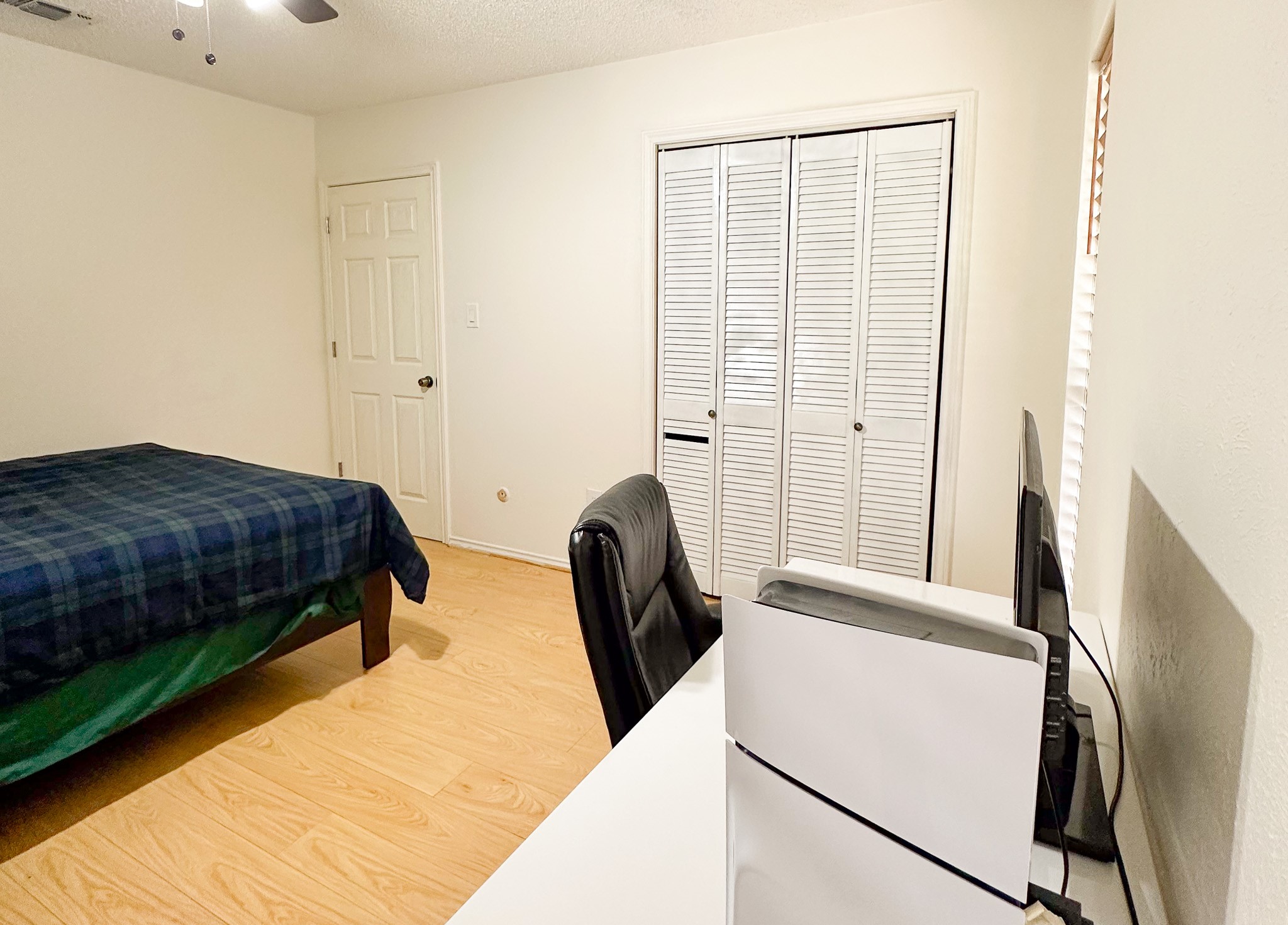 2010 Klondike Street