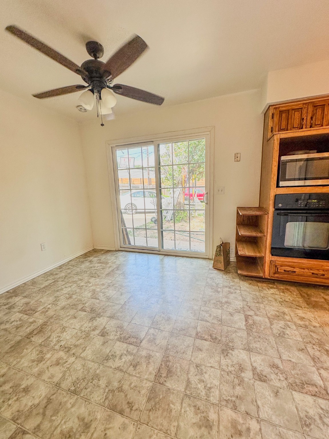 2010 Klondike Street