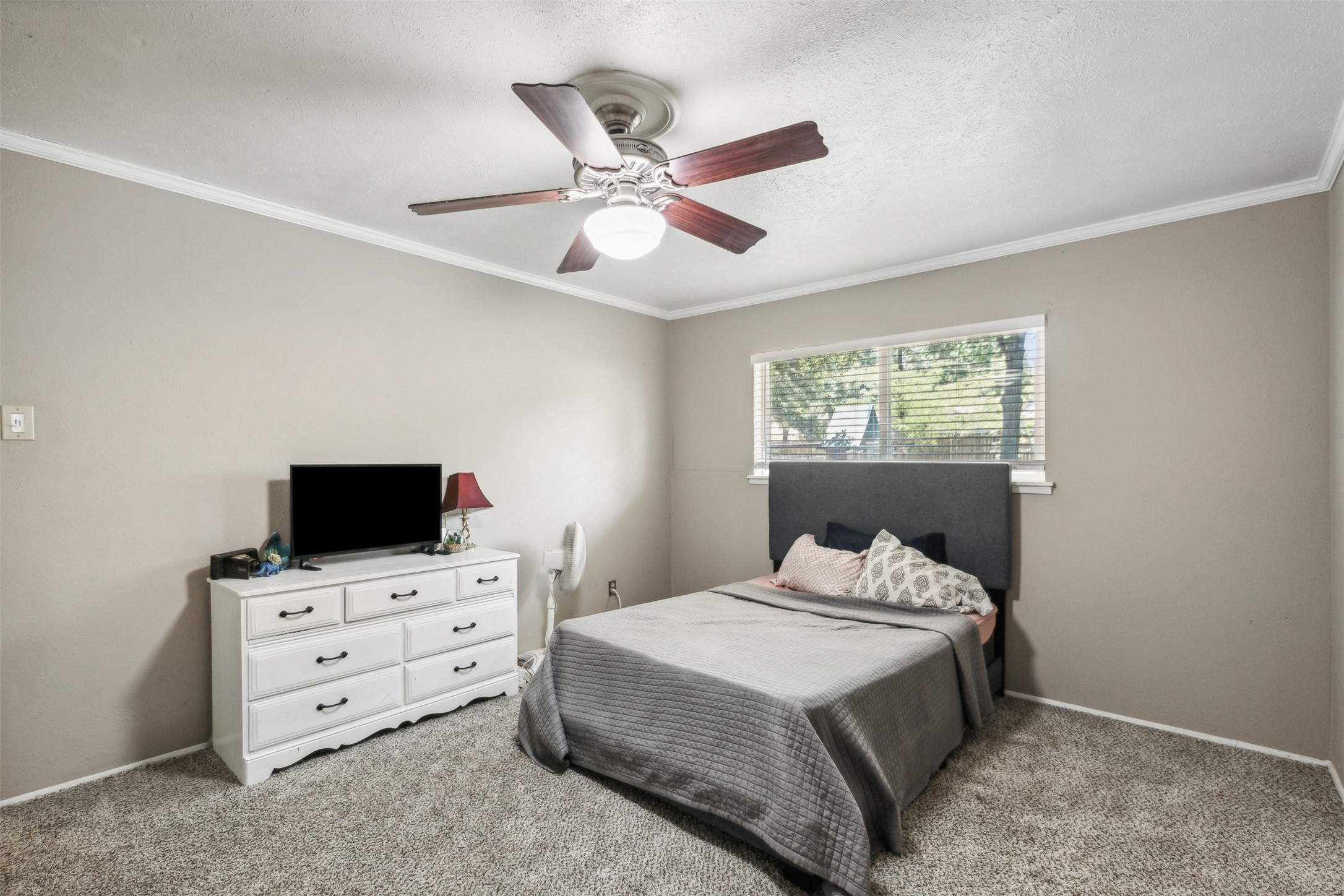 608 Hillcrest Street