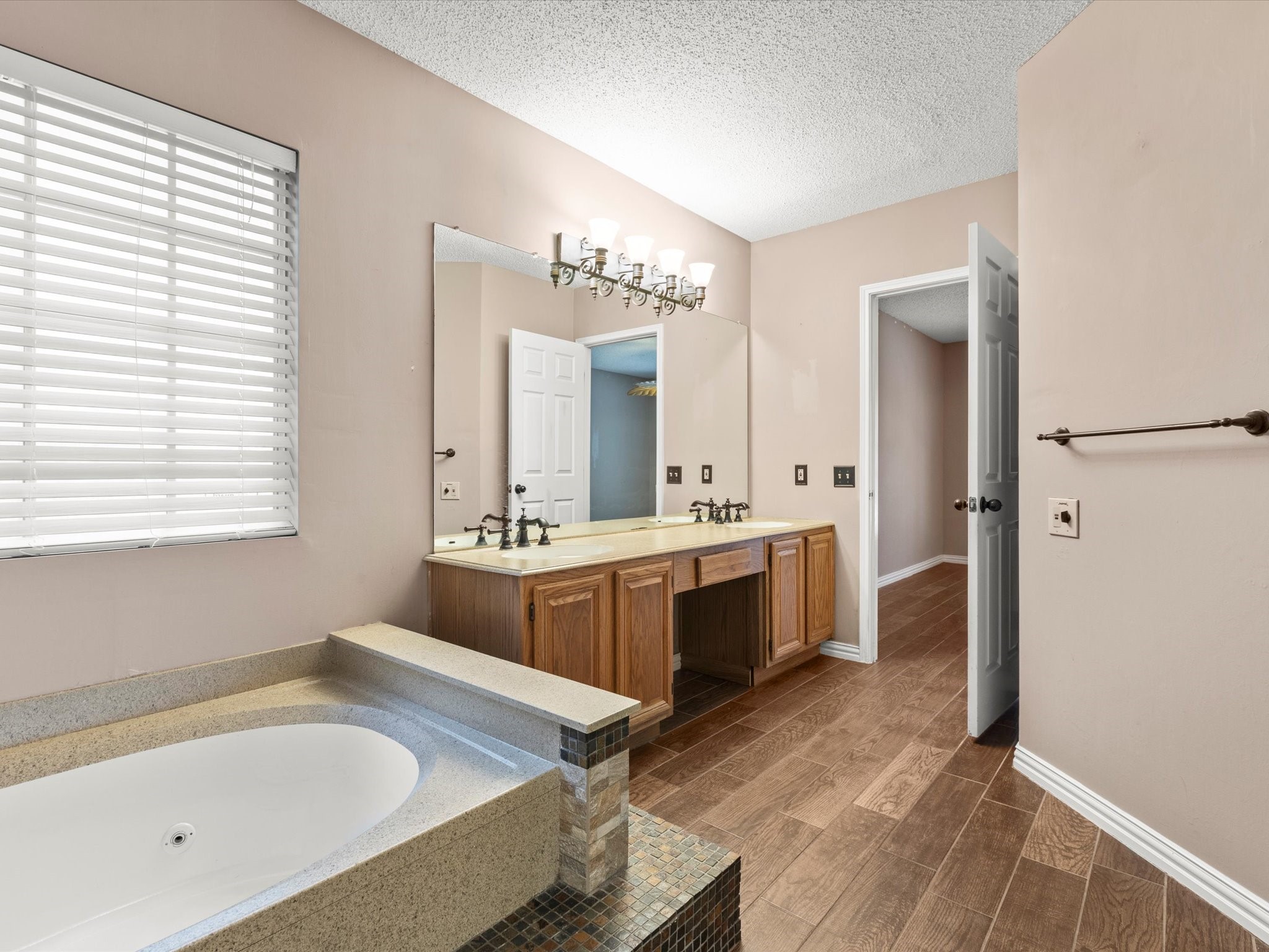 2517 Harvest Moon Drive