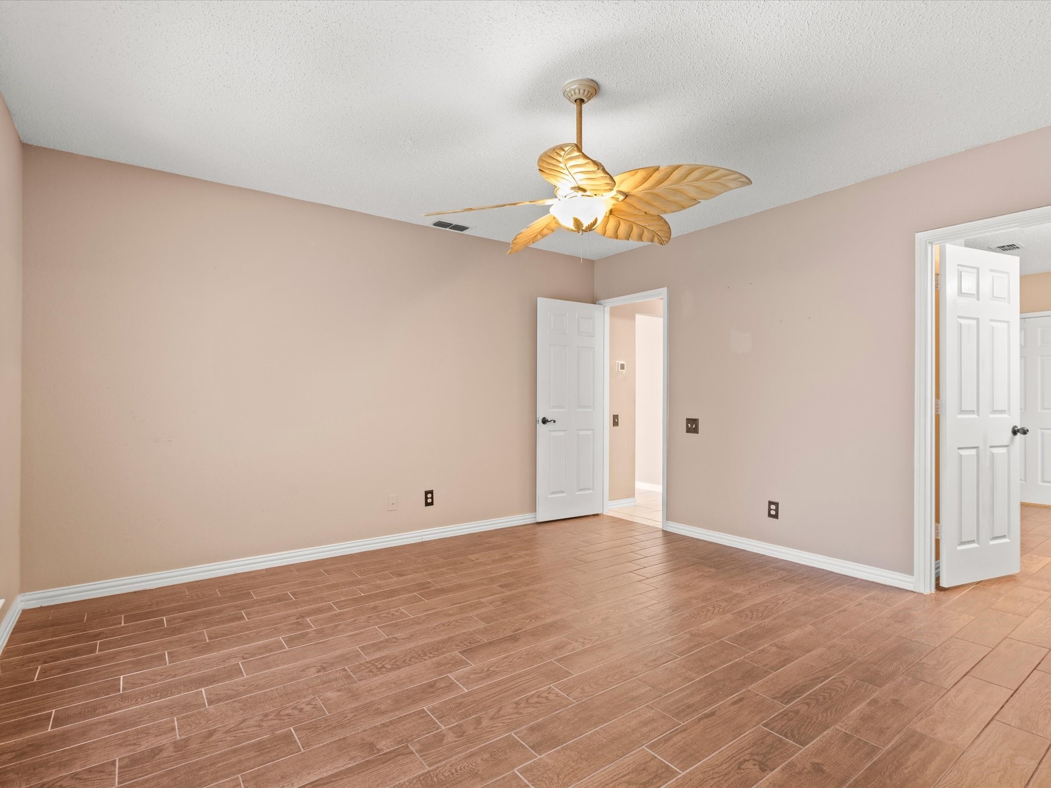 2517 Harvest Moon Drive