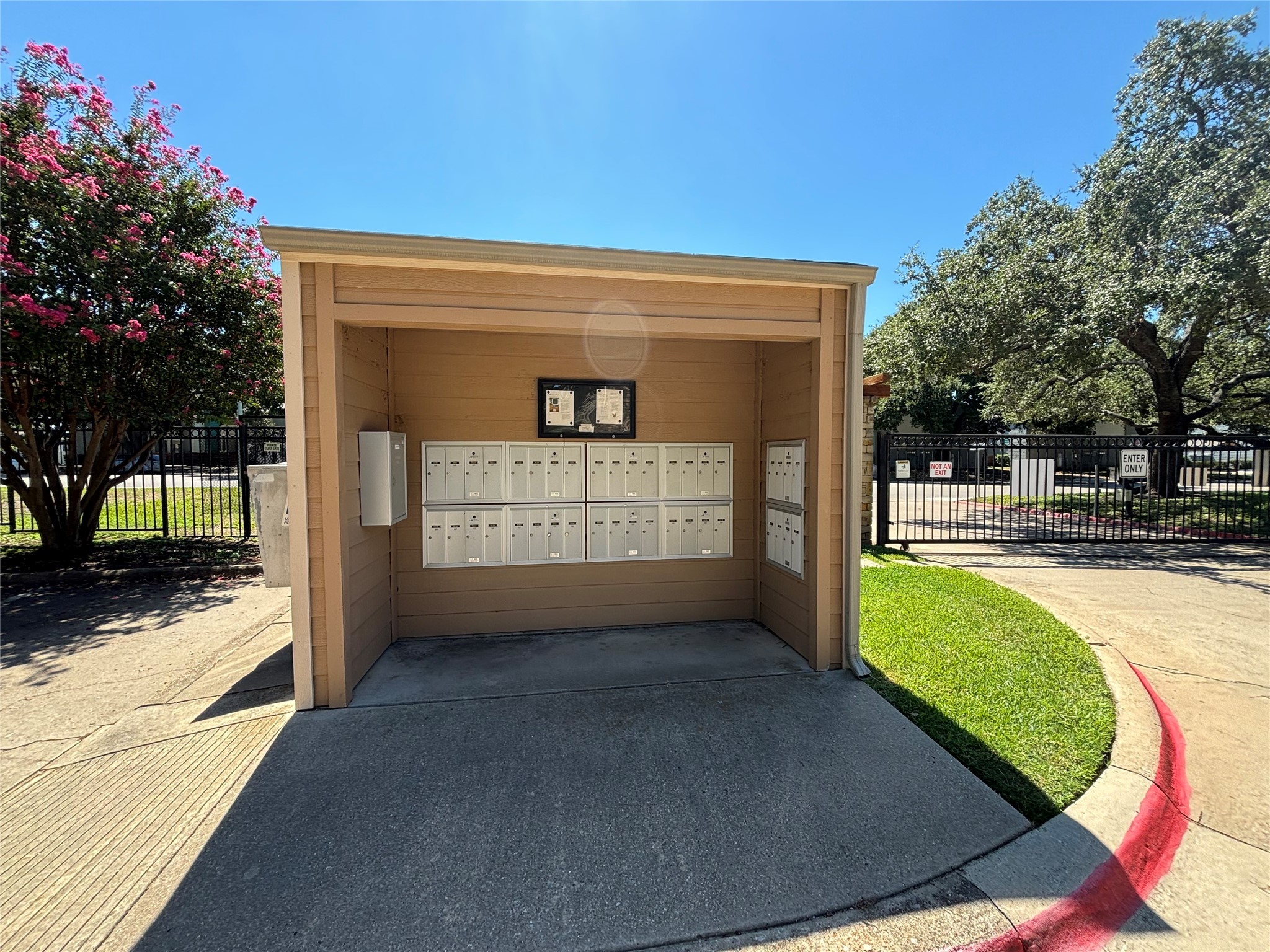 5628 Cedar Creek Drive