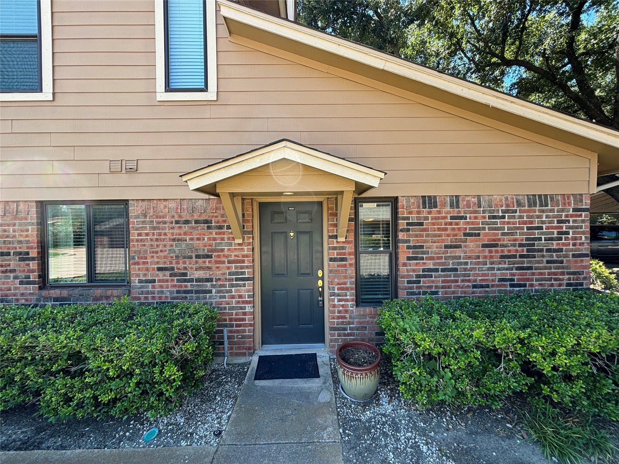 5628 Cedar Creek Drive