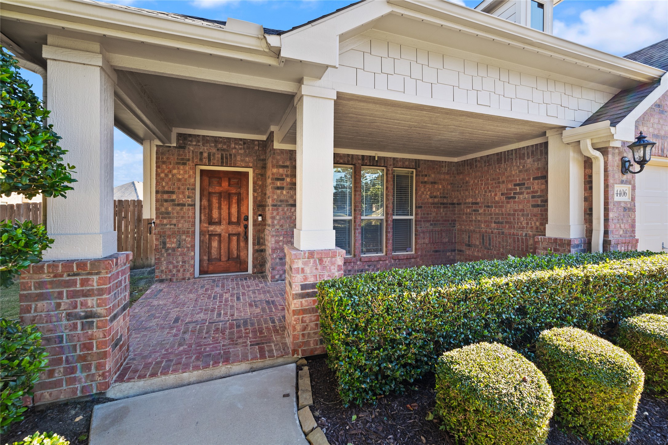 4406 Meadow Breeze Court