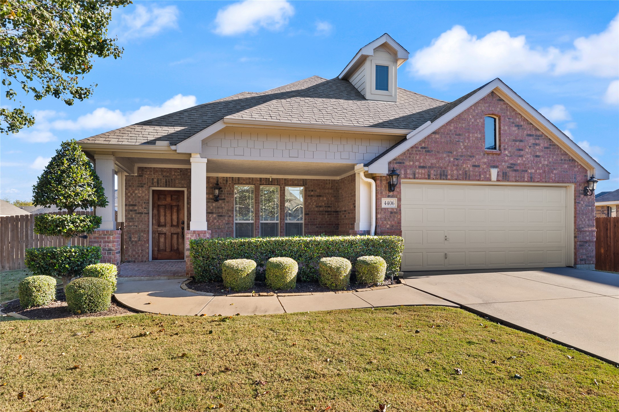 4406 Meadow Breeze Court