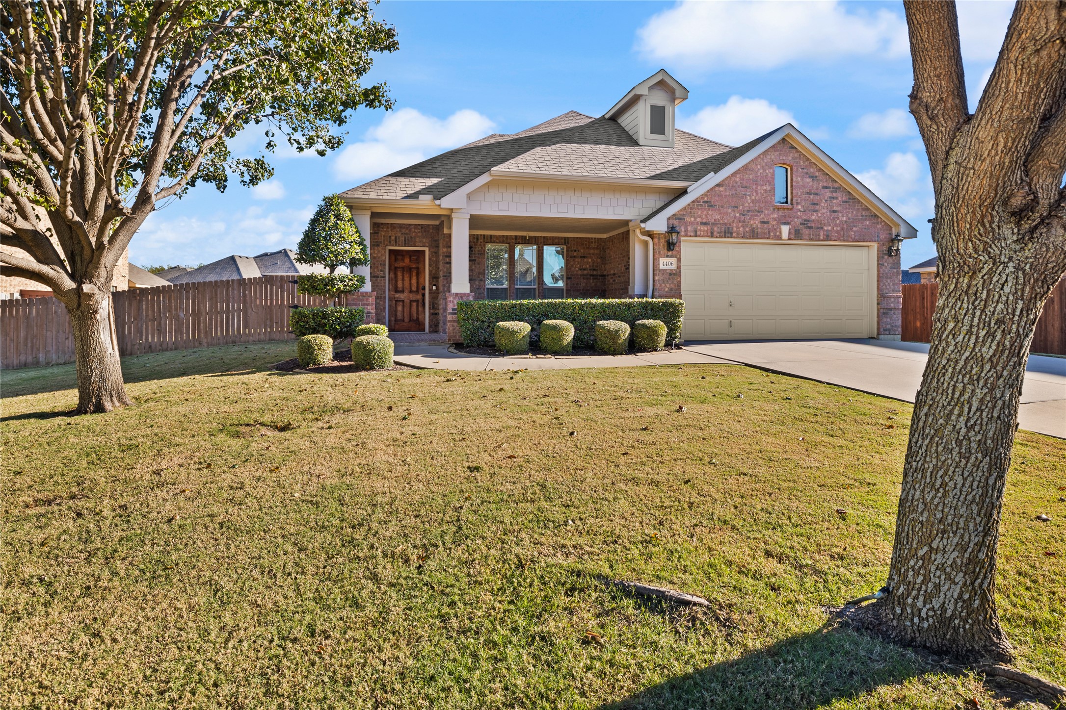 4406 Meadow Breeze Court