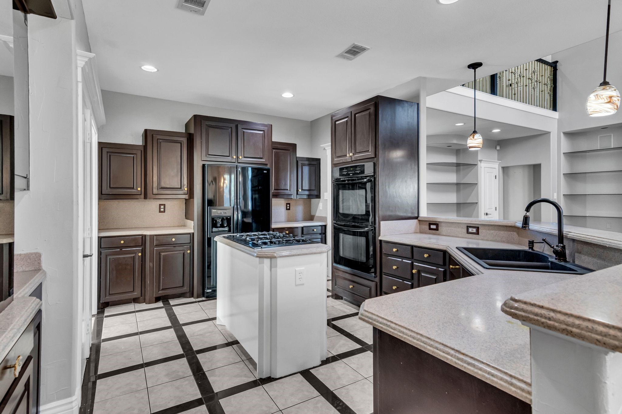 2700 Willow Creek Court