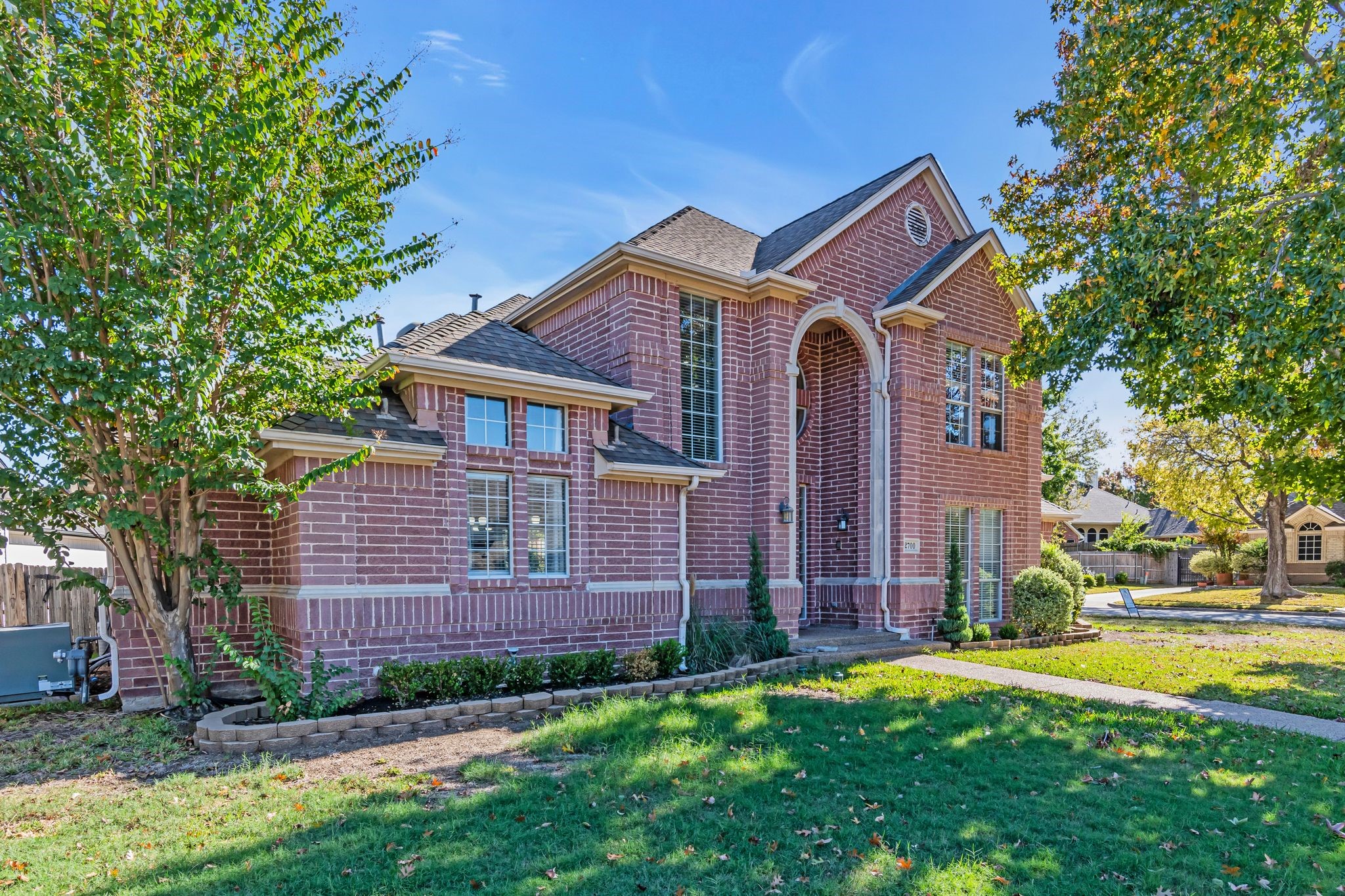 2700 Willow Creek Court