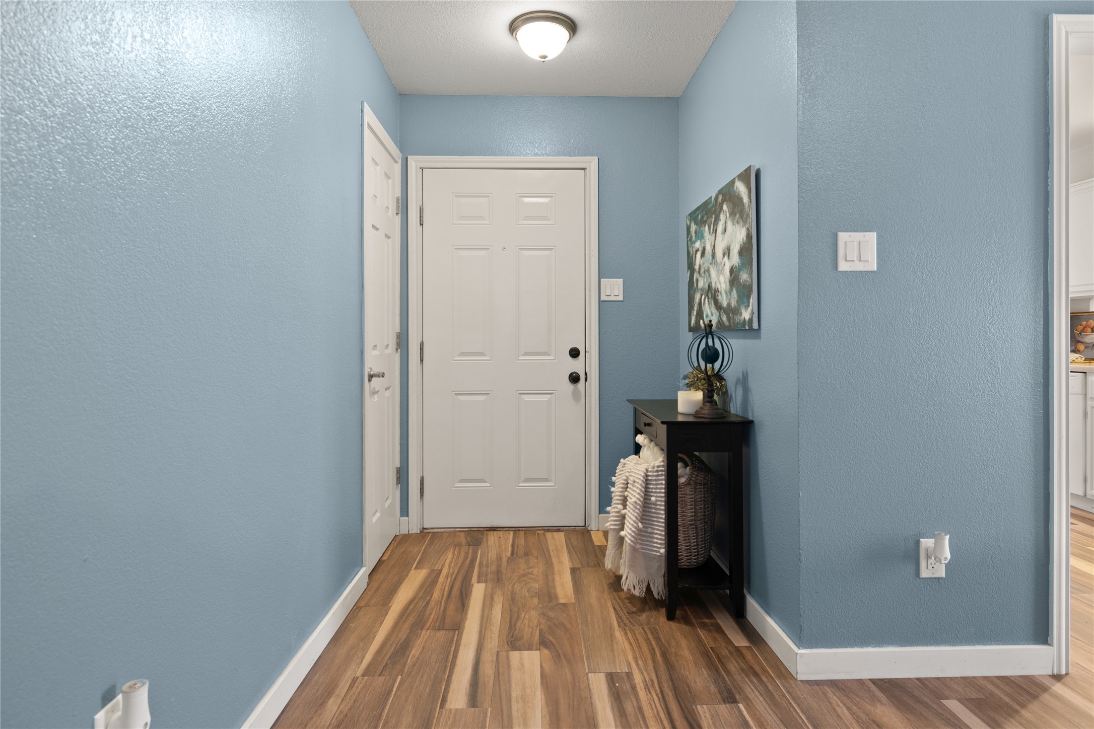 4501 Royal Springs Drive